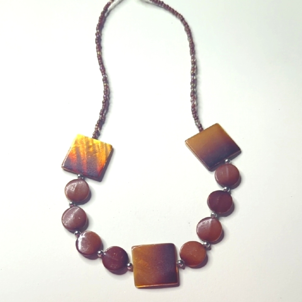 ❤️5/$25 Vintage Elegant Brown Beaded Necklace